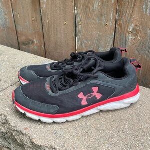 UNDER ARMOUR Men’s Black Red Charged Assert Sneakers Size 8.5